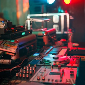 茂名DJ小威-全英文Mashup音乐酒吧主场气氛EDM串烧