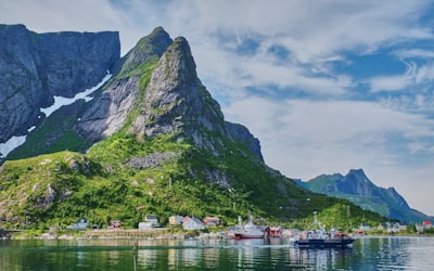 West,Norwegian,Fjords,-,Geirangerfjord,and,Nærøyfjord