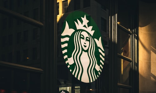 14-reliable-starbucks-logo-facts-to-surprise-you