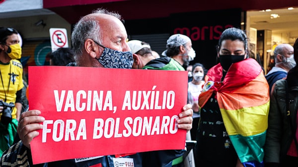 Bolsonaro volta a ser internado em Manaus: Saiba mais sobre a infecção na perna e no braço