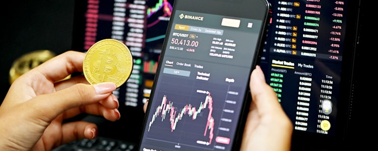 Bitcoin Slips $2K After Recording New 3-Month High (Market Watch)