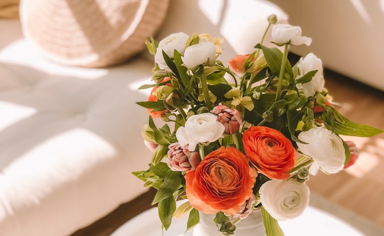 我们的花艺设计师能够量身定制最适合您的花束