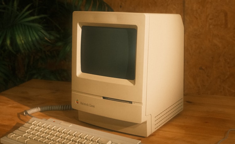 Macintosh广告图片