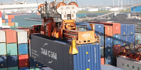 APL England containers lost